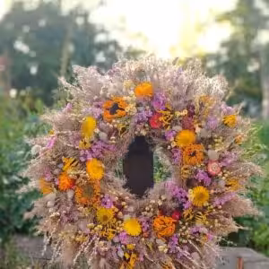 Věnec ze sušených květů